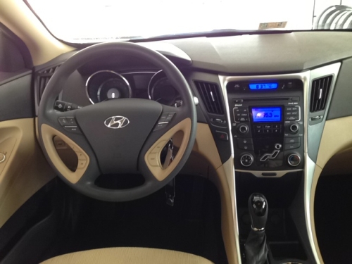 WB - Hyundai Sonata Interior